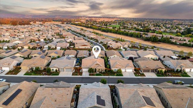 827 Lodge Way, Lincoln, CA 95648
