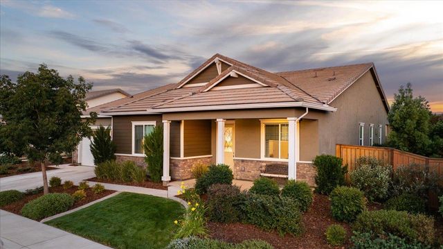 827 Lodge Way, Lincoln, CA 95648