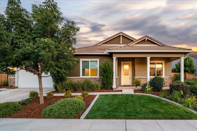 827 Lodge Way, Lincoln, CA 95648