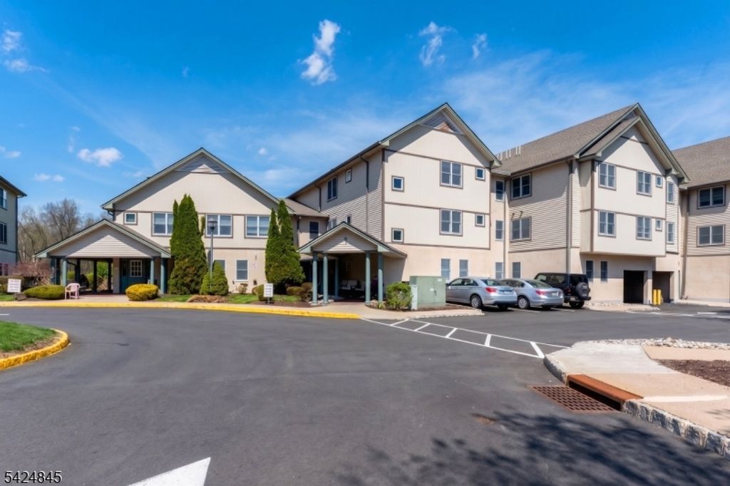 81 Park Edge 2K, Berkeley Heights Twp., NJ 07922