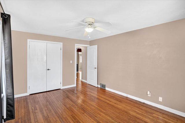 620 E Sunshine Street, Springfield, MO 65807