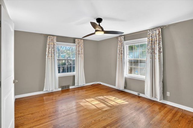 620 E Sunshine Street, Springfield, MO 65807