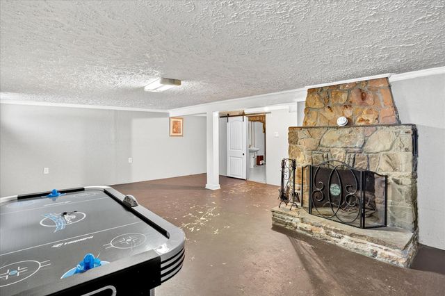 620 E Sunshine Street, Springfield, MO 65807