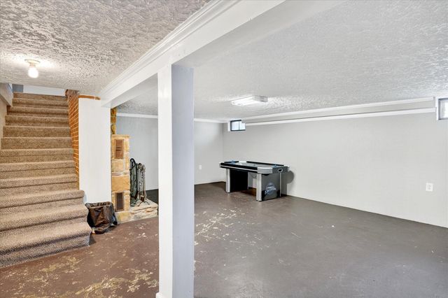 620 E Sunshine Street, Springfield, MO 65807