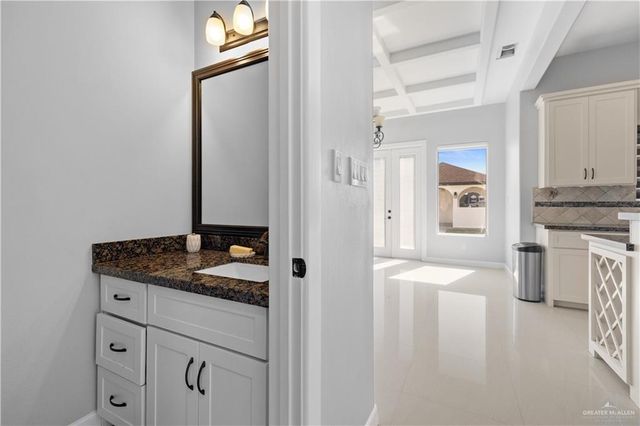 813 Sinatra Drive, Edinburg, TX 78542