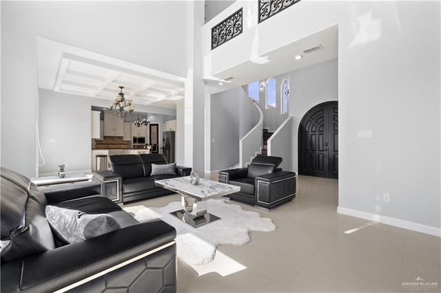 813 Sinatra Drive, Edinburg, TX 78542