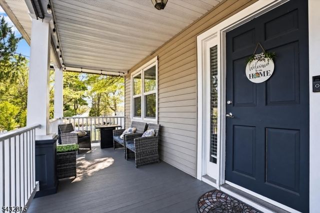 15 Center St, Mount Olive Twp., NJ 07828