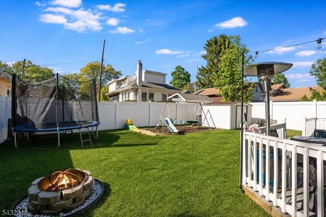 15 Center St, Mount Olive Twp., NJ 07828