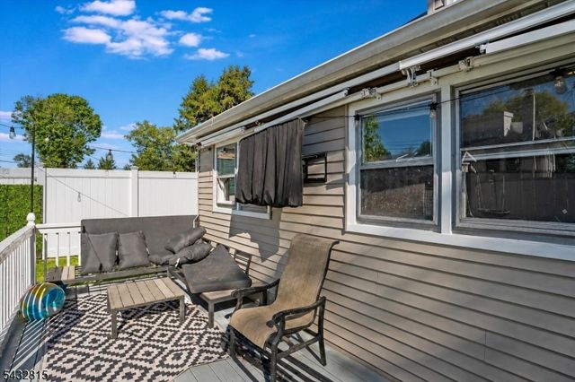 15 Center St, Mount Olive Twp., NJ 07828