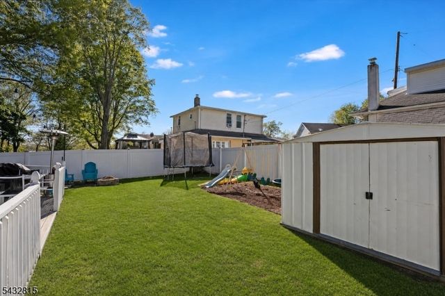 15 Center St, Mount Olive Twp., NJ 07828