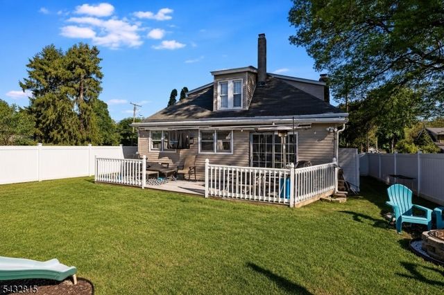 15 Center St, Mount Olive Twp., NJ 07828
