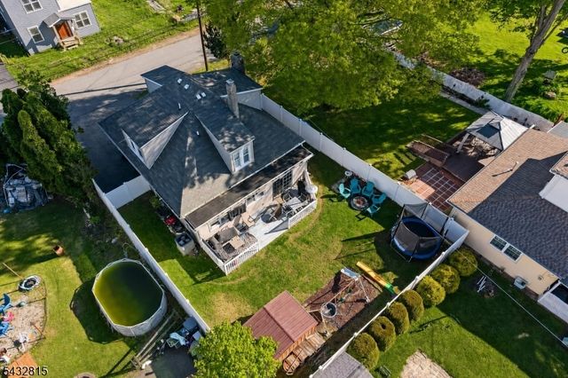 15 Center St, Mount Olive Twp., NJ 07828