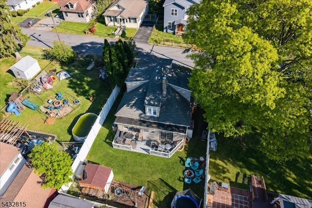 15 Center St, Mount Olive Twp., NJ 07828