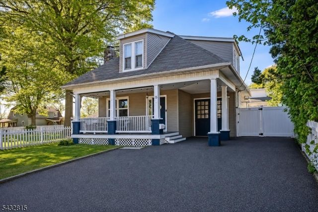 15 Center St, Mount Olive Twp., NJ 07828