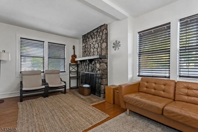 15 Center St, Mount Olive Twp., NJ 07828