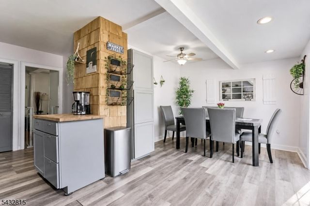 15 Center St, Mount Olive Twp., NJ 07828