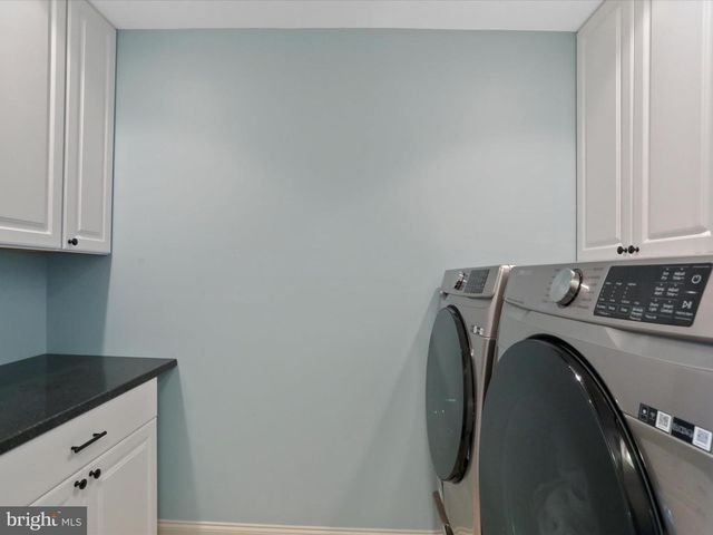 9295 LINDALE AVE, Greencastle, PA 17225