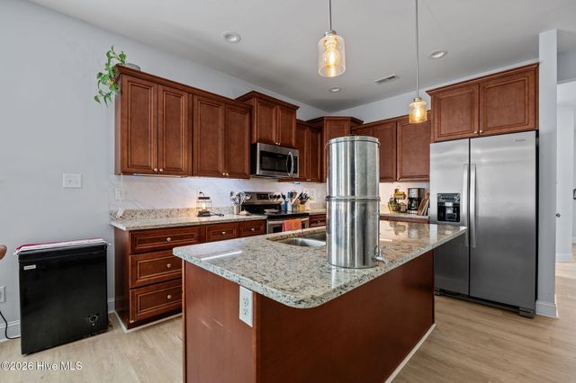 505 Diamond Ridge Court, Hubert, NC 28539