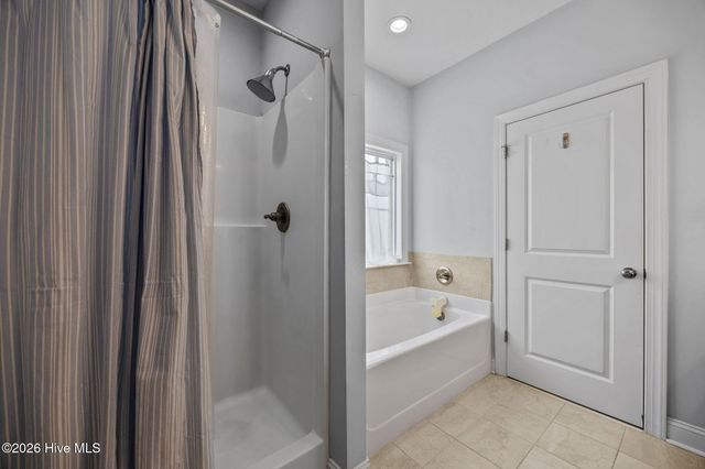 505 Diamond Ridge Court, Hubert, NC 28539