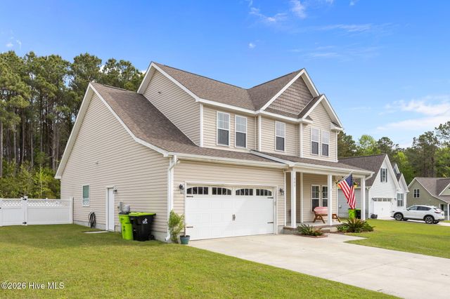 505 Diamond Ridge Court, Hubert, NC 28539