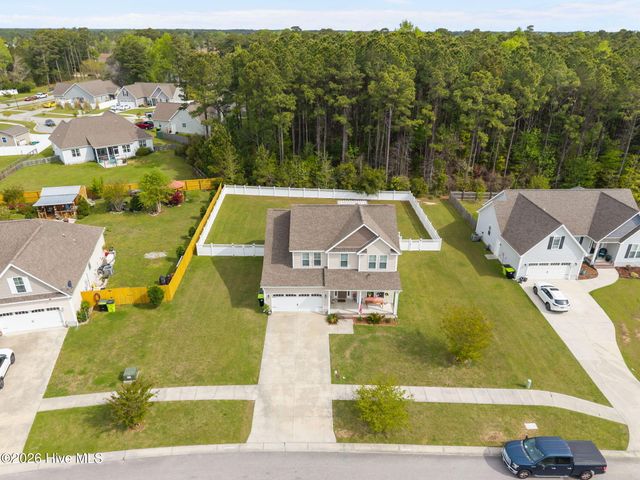 505 Diamond Ridge Court, Hubert, NC 28539
