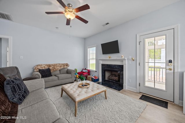 505 Diamond Ridge Court, Hubert, NC 28539