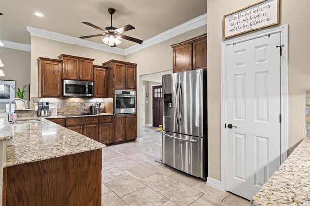 416 Western Sky TRL, Jarrell, TX 76537
