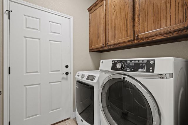 416 Western Sky TRL, Jarrell, TX 76537