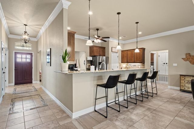 416 Western Sky TRL, Jarrell, TX 76537