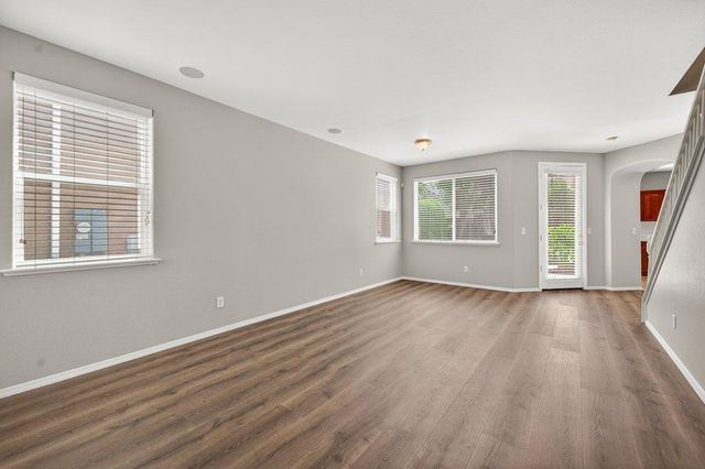 714 W Riviera Lane, Clovis, CA 93619