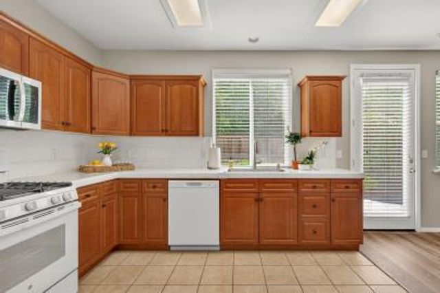 714 W Riviera Lane, Clovis, CA 93619
