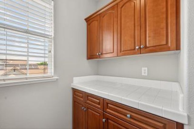 714 W Riviera Lane, Clovis, CA 93619