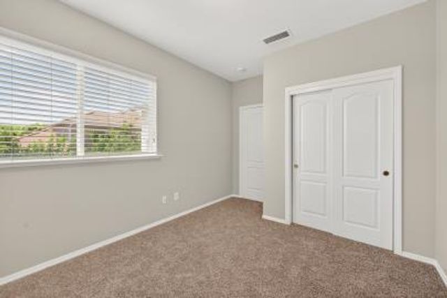 714 W Riviera Lane, Clovis, CA 93619