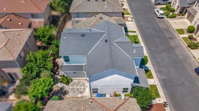 714 W Riviera Lane, Clovis, CA 93619