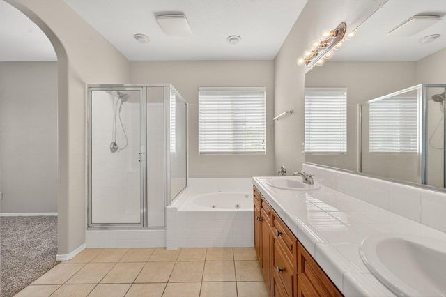 714 W Riviera Lane, Clovis, CA 93619