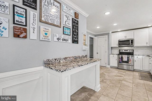 8 LONGVIEW DRIVE, Mechanicsburg, PA 17050