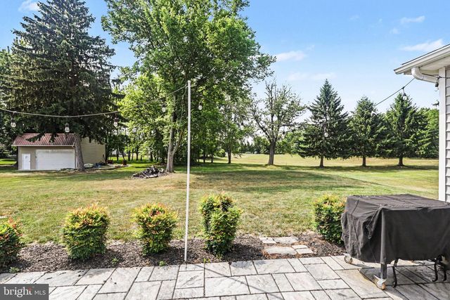 8 LONGVIEW DRIVE, Mechanicsburg, PA 17050