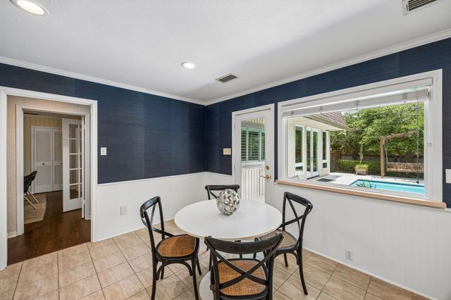 1 Crown Place, Richardson, TX 75080