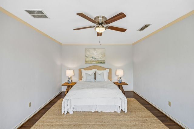 1 Crown Place, Richardson, TX 75080