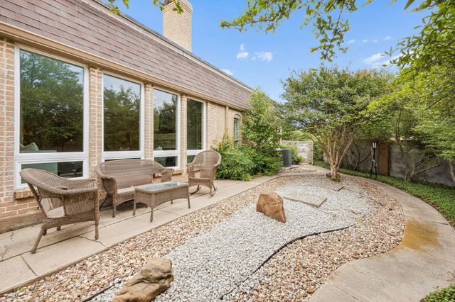 1 Crown Place, Richardson, TX 75080