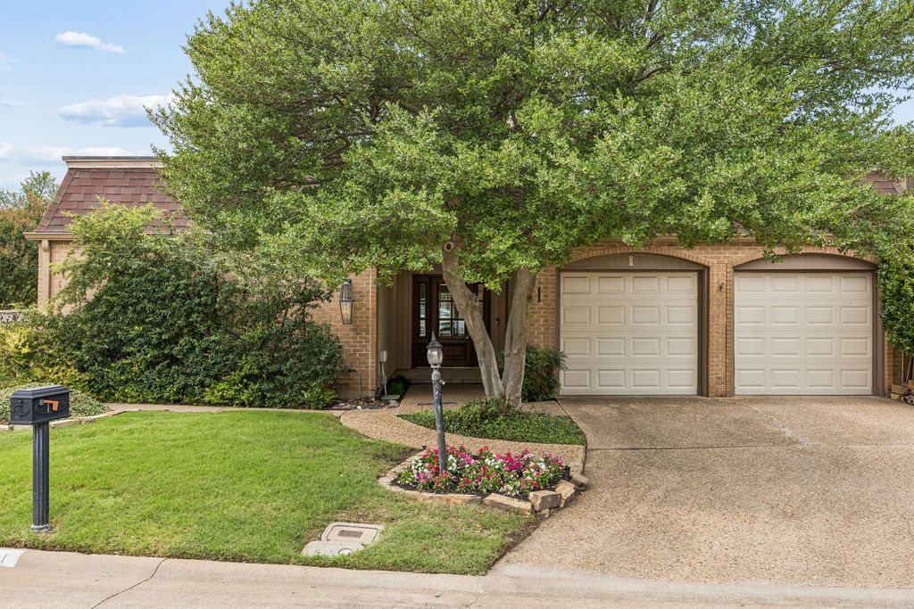 1 Crown Place, Richardson, TX 75080