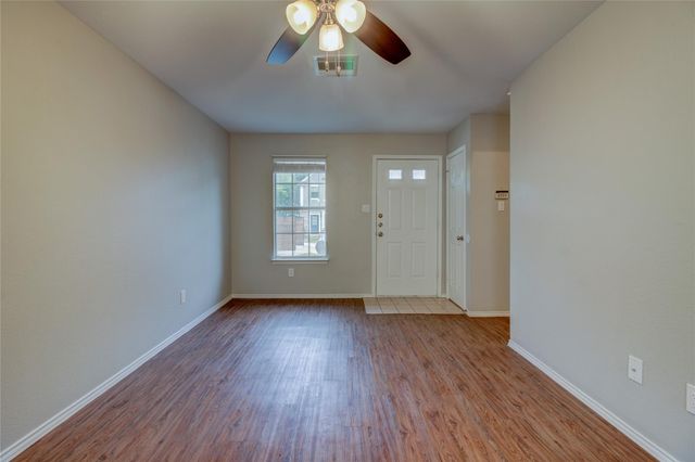 202 S College ST 5, Georgetown, TX 78626