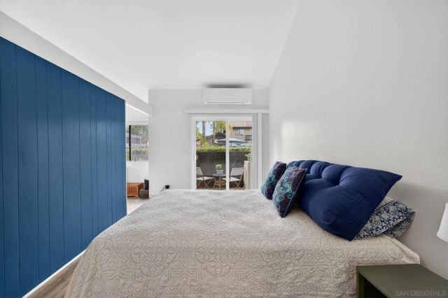 8356 Via Sonoma D, La Jolla, CA 92037