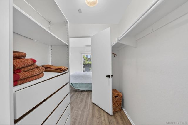8356 Via Sonoma D, La Jolla, CA 92037
