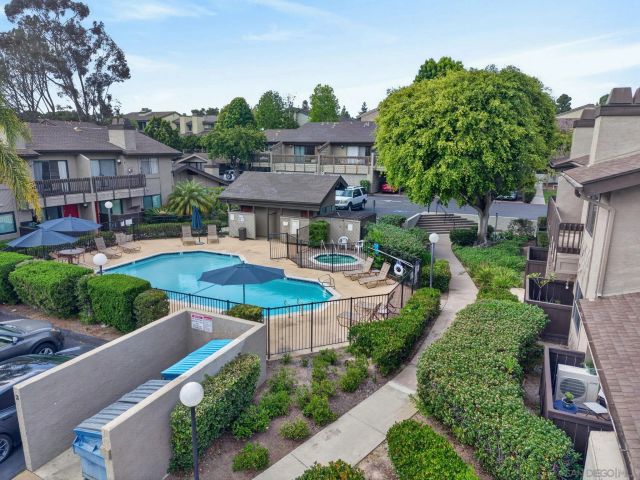 8356 Via Sonoma D, La Jolla, CA 92037