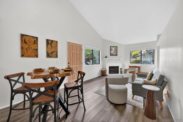 8356 Via Sonoma D, La Jolla, CA 92037