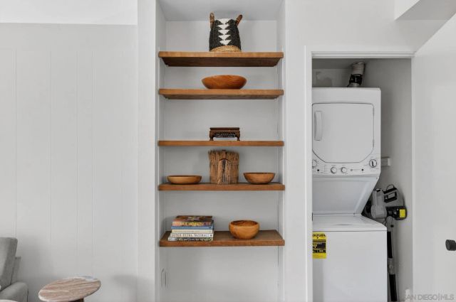 8356 Via Sonoma D, La Jolla, CA 92037