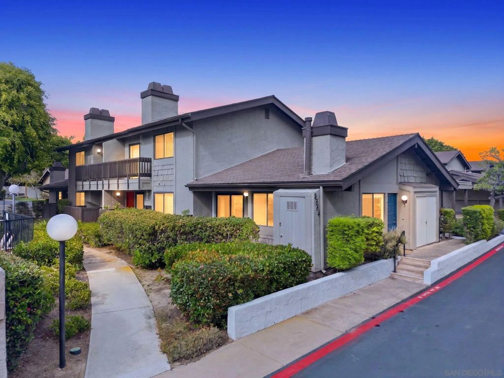 8356 Via Sonoma D, La Jolla, CA 92037