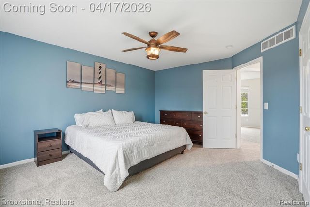 569 Cove View Drive, Waterford, MI 48327