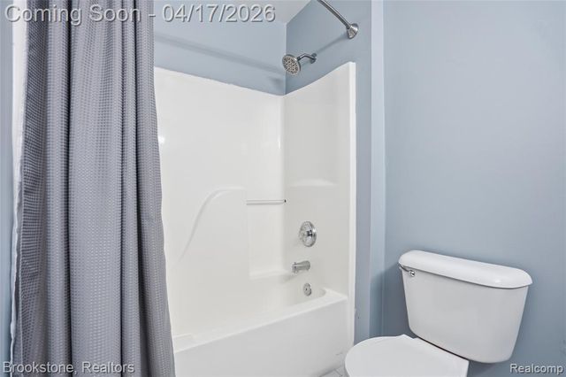 569 Cove View Drive, Waterford, MI 48327